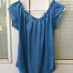Lauren Conrad blue patterned short sleeve blouse